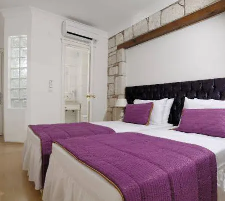 Pupil Hotel 3*